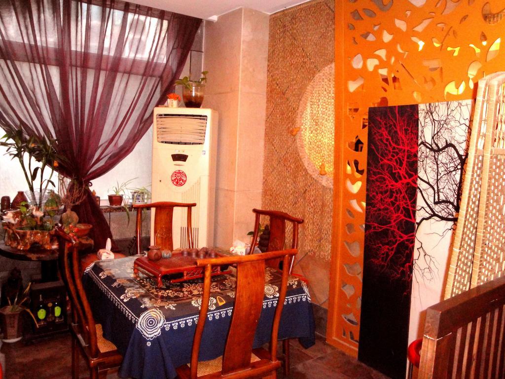 Overseas Chinese International Hotel Циндао Екстериор снимка